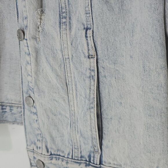 Banana Republic Distressed  Denim Jacket Light Wash Size Small - Picture 4 of 8